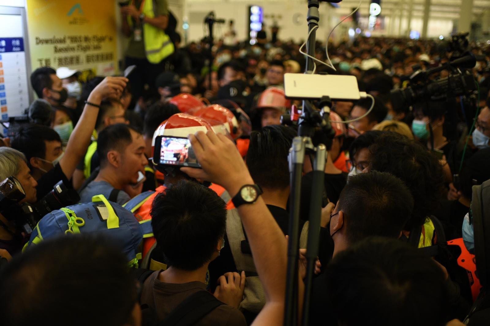 CHAOS AT HK AIRPORT